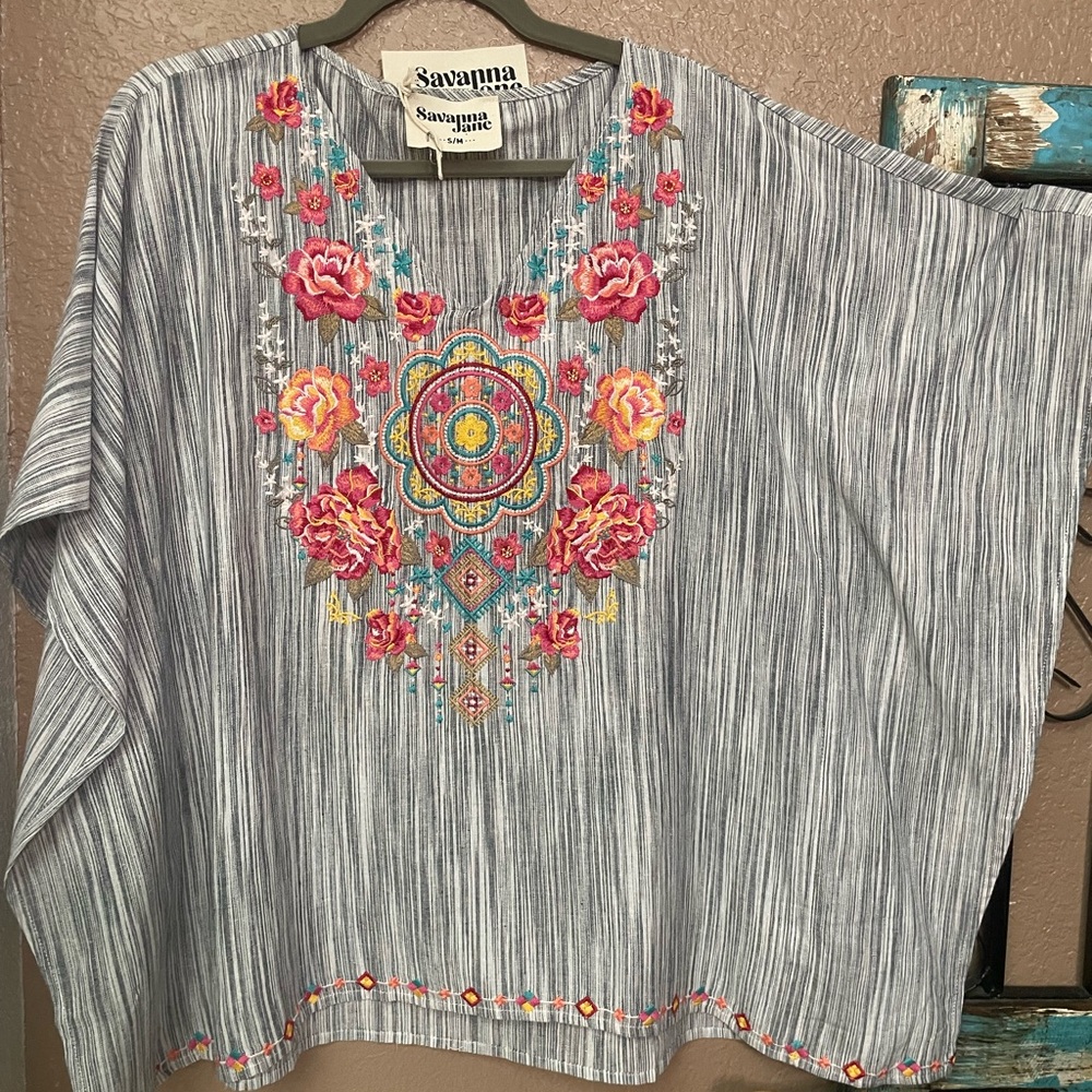 Savannah Jane Women's Embroidered Top - Multicolor